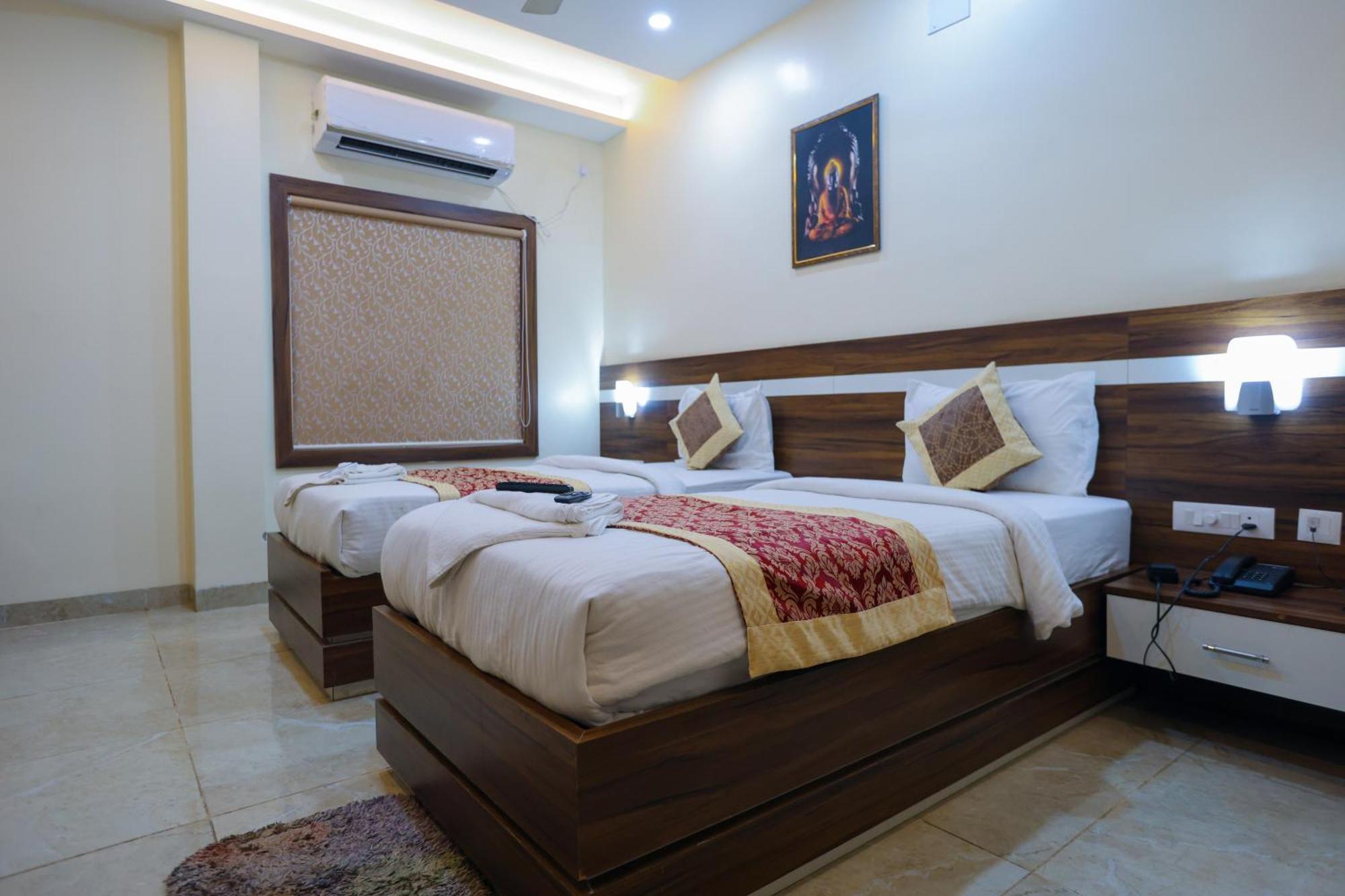 Hotel Sj Pride Bhubaneswar Exterior foto